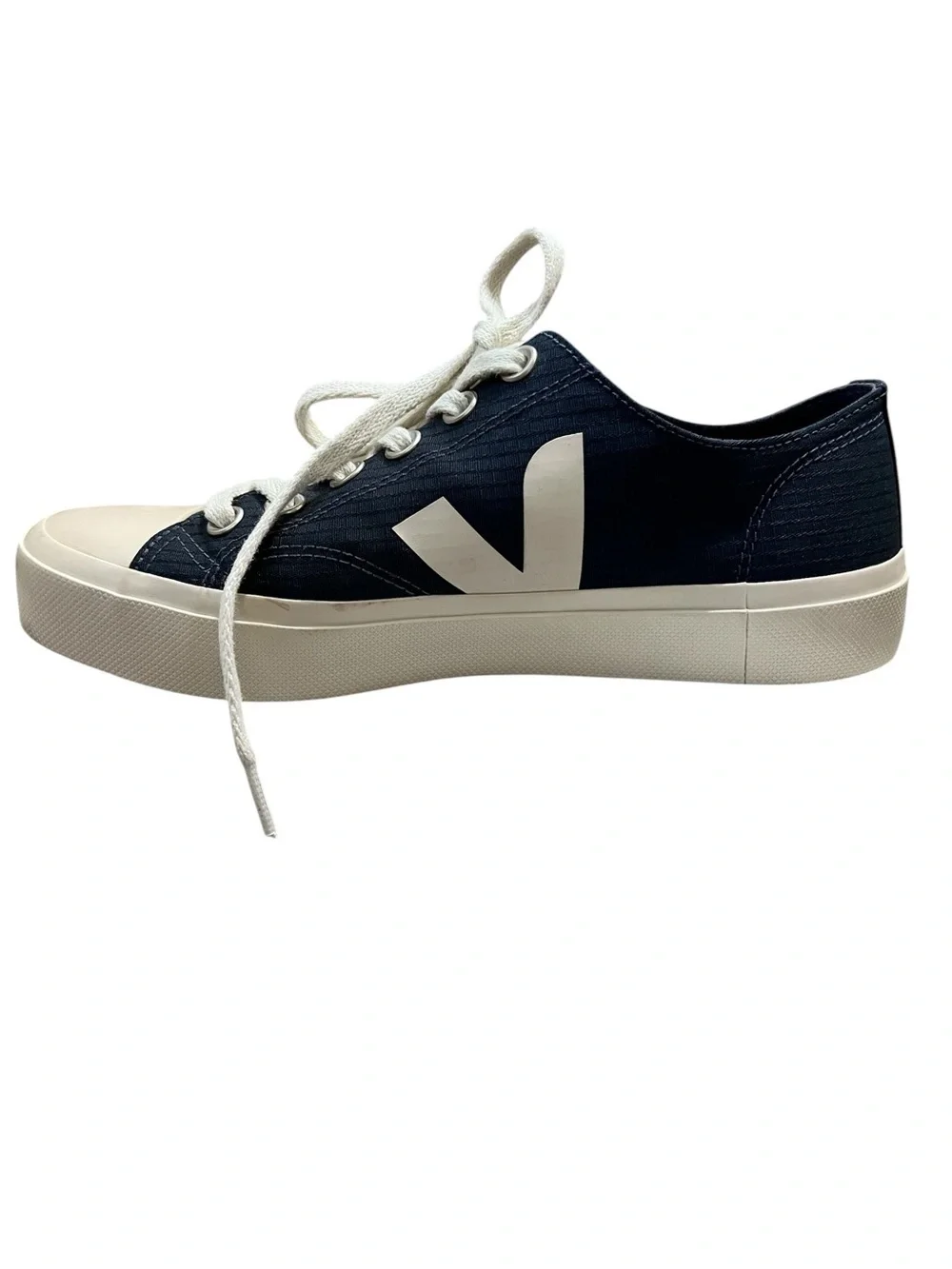 VEJA Wata II Low Ripstop Sneaker - Picture 2 of 10